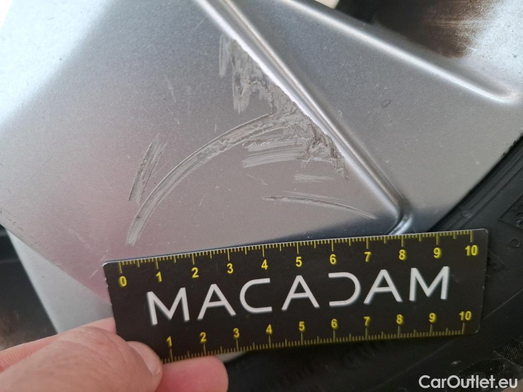  Volvo  XC 40 XC40 Momentum 2WD 1.5 130CV BVA8 E6d #61