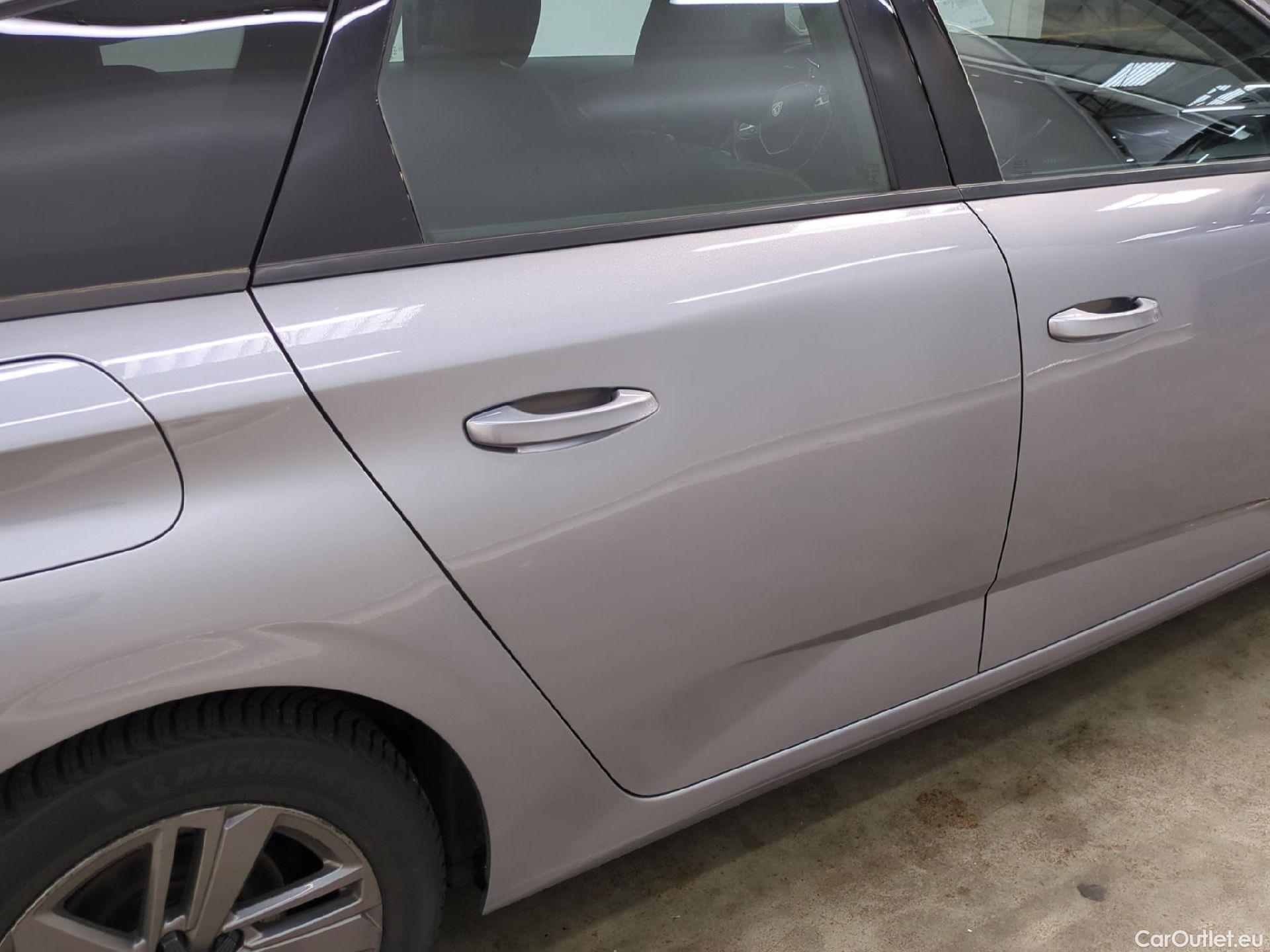  Peugeot  308 PEUGEOT  SW / 2021 / 5P / Break BlueHDi 130 ACTIVE PACK #41