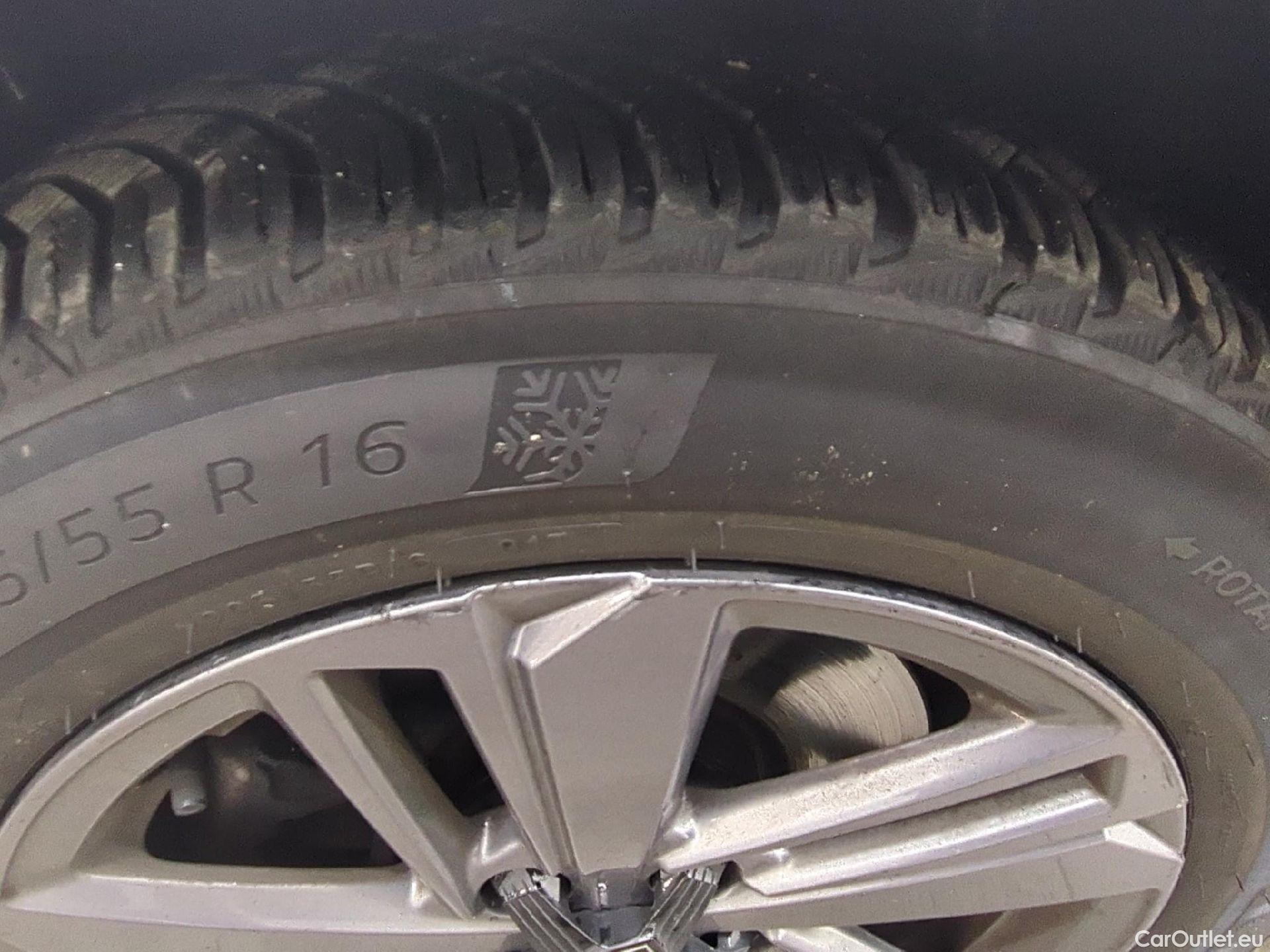  Peugeot  308 PEUGEOT  SW / 2021 / 5P / Break BlueHDi 130 ACTIVE PACK #1