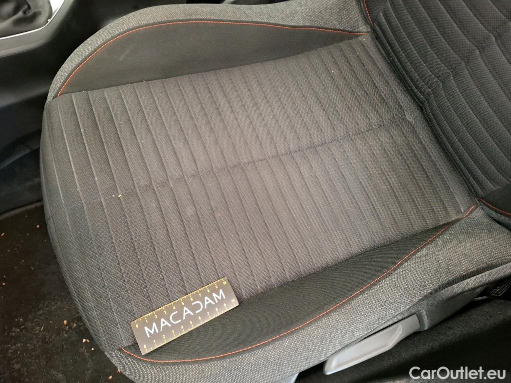  Peugeot  2008  Active Business 1.5 HDi 110CV BVM6 E6d #36