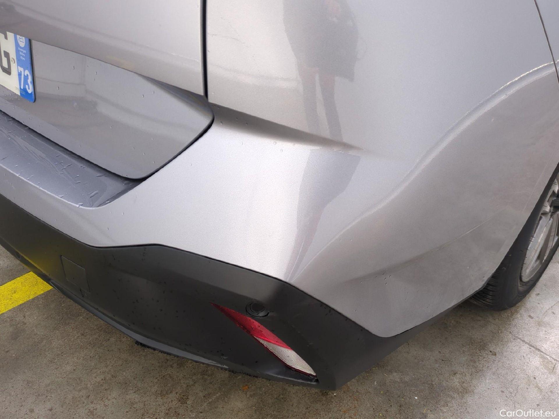  Peugeot  308 PEUGEOT  SW / 2021 / 5P / Break BlueHDi 130 ACTIVE PACK #23