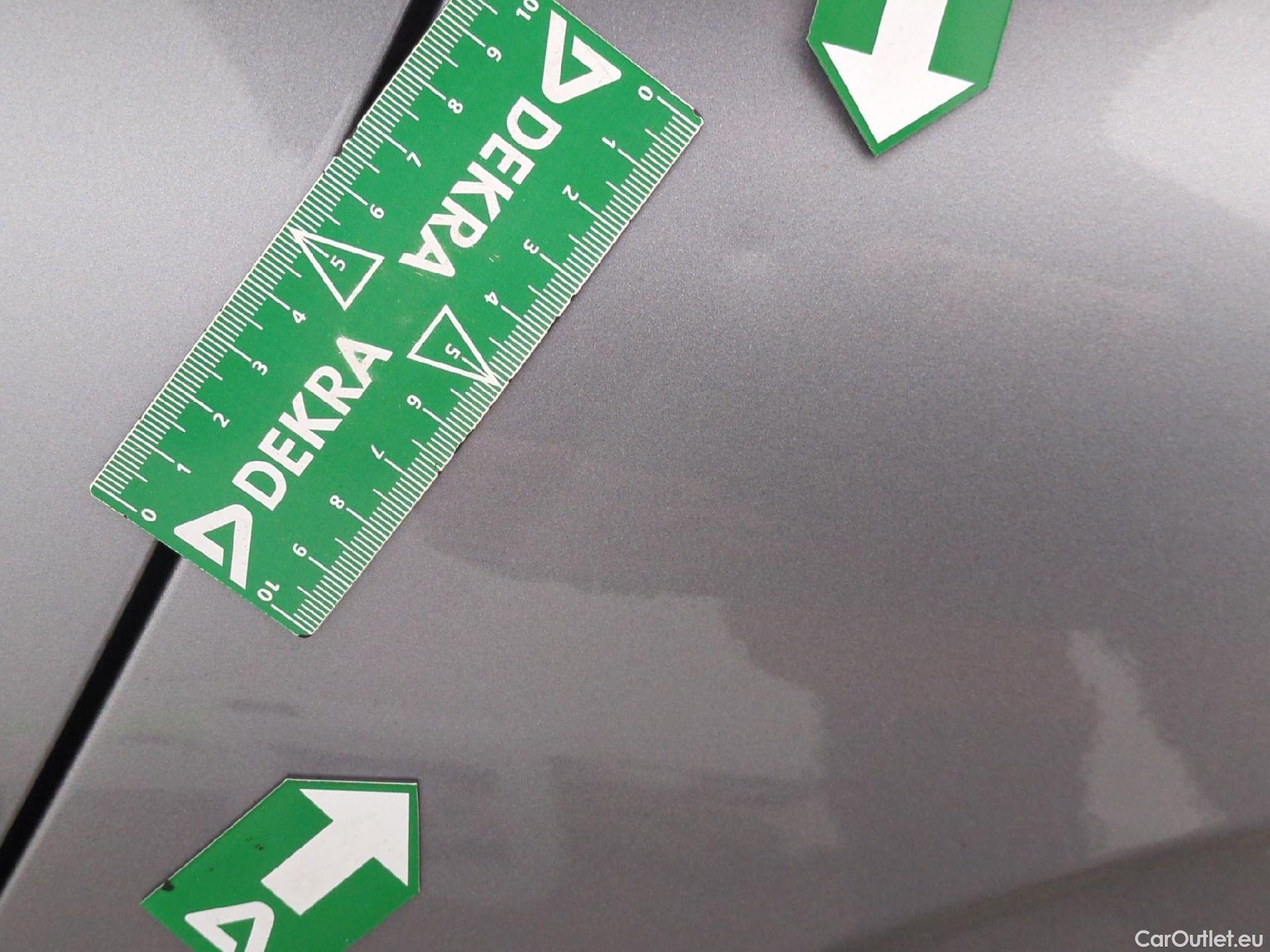  Peugeot  308 PEUGEOT  SW / 2021 / 5P / Break BlueHDi 130 ACTIVE PACK #18