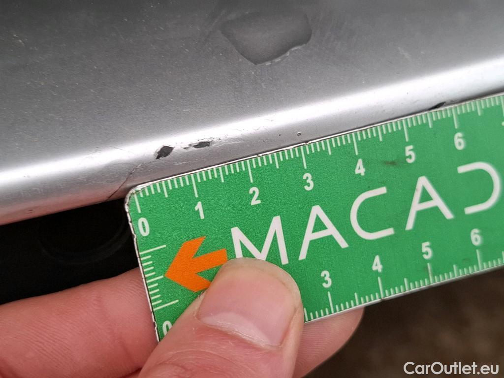  Peugeot  3008 PEUGEOT  / 2020 / 5P / SUV 1.6 HYBRID 225 E-EAT8 Allure Pack #23