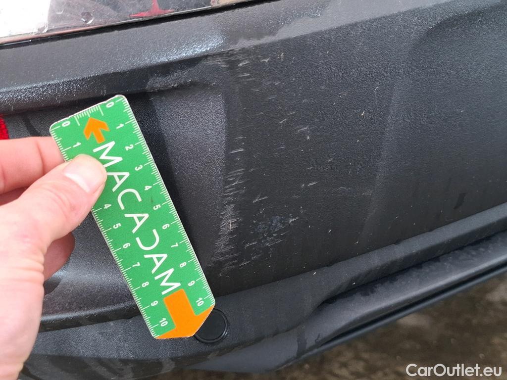  Peugeot  3008 PEUGEOT  / 2020 / 5P / SUV 1.6 HYBRID 225 E-EAT8 Allure Pack #34