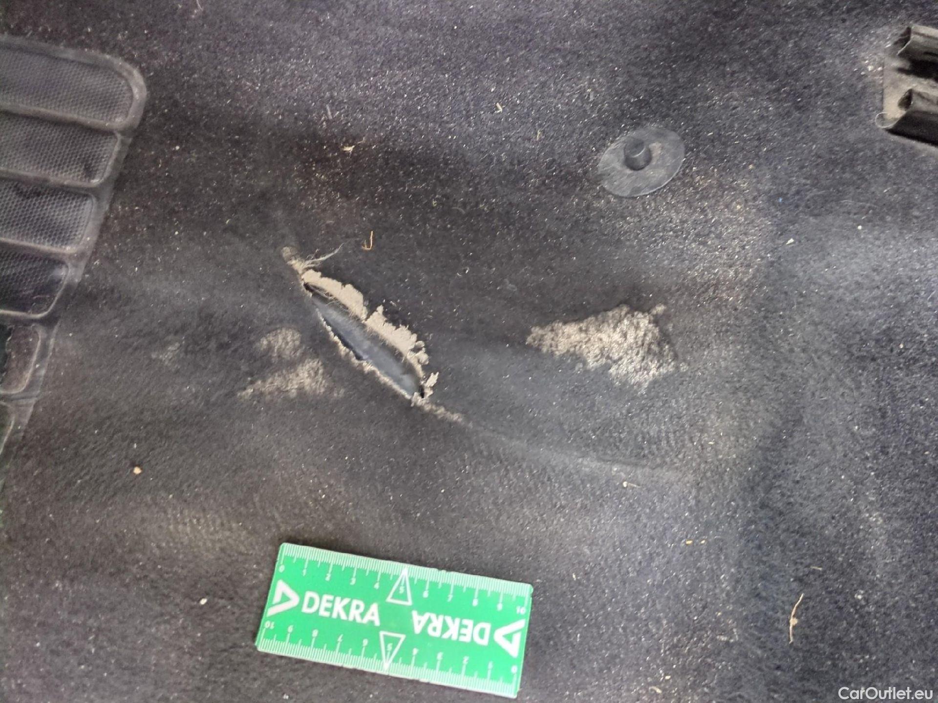  Peugeot  308 PEUGEOT  SW / 2021 / 5P / Break BlueHDi 130 ACTIVE PACK #42