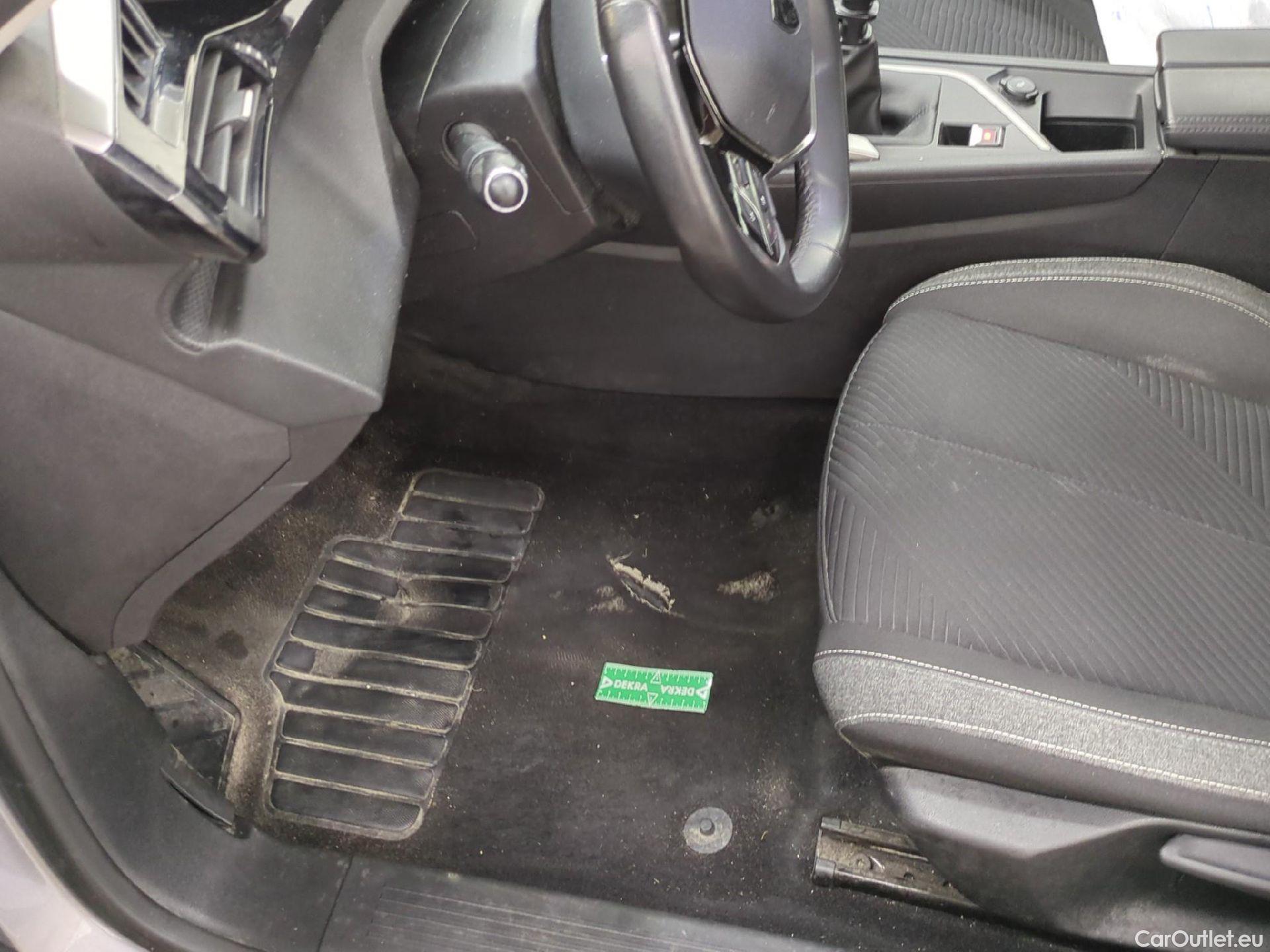  Peugeot  308 PEUGEOT  SW / 2021 / 5P / Break BlueHDi 130 ACTIVE PACK #43