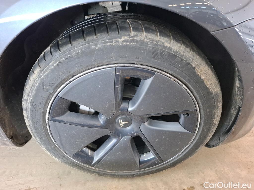  Tesla  Model 3 TESLA  / 2018 / 4P / Berline Autonomie Standard Plus RWD #2
