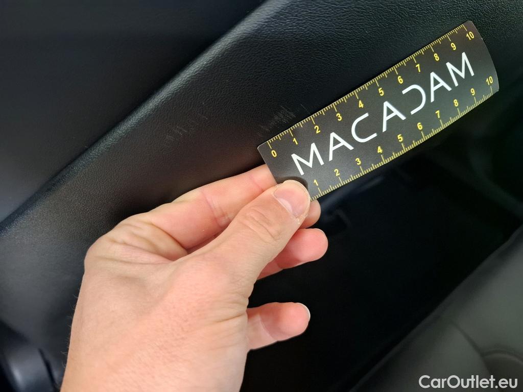  Tesla  Model 3 TESLA  / 2018 / 4P / Berline Autonomie Standard Plus RWD #32