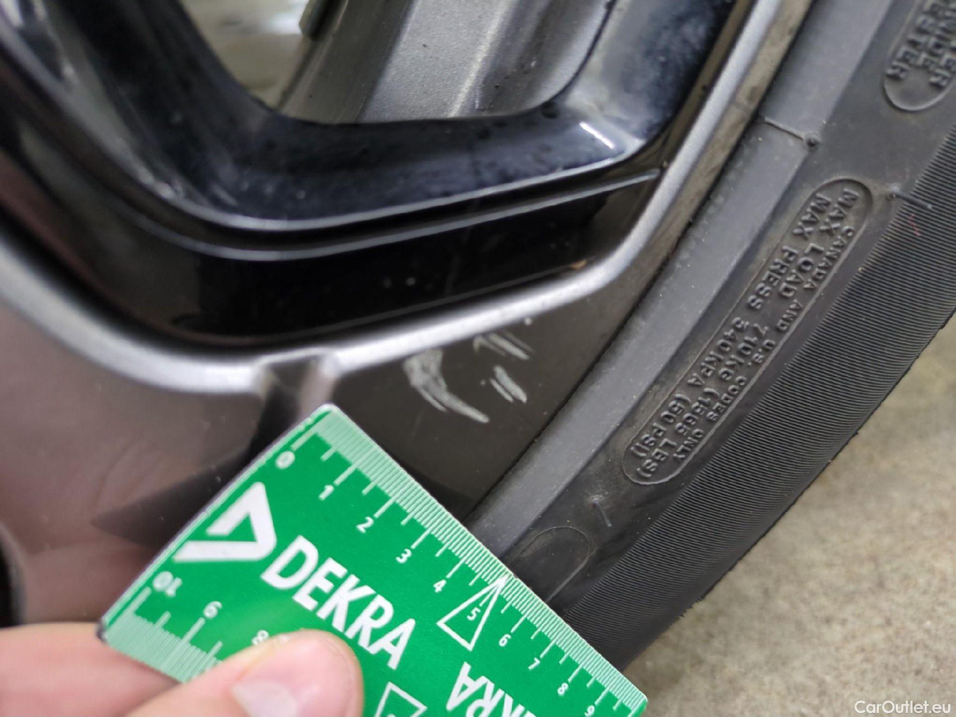  Citroen  C4  X Feel Pack 1.2 PureTech 130CV BVA8 6E #5