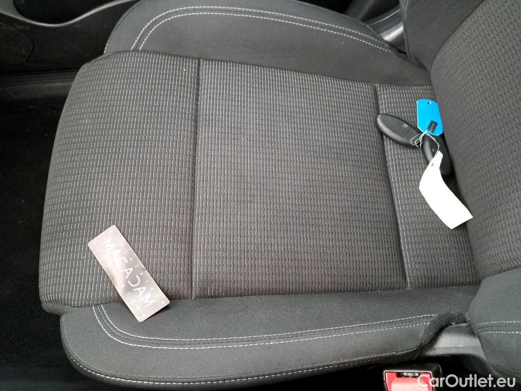  Nissan  Qashqai NISSAN  / 2021 / 5P / Crossover 1.3 MHEV 140 Business Edition #17