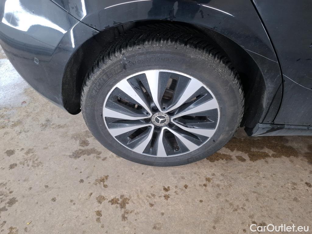  Mercedes  A-Klasse MERCEDES-BENZ Classe A Compact / 2018 / 5P / Berline A 250 e Business Line 8G-DCT #57