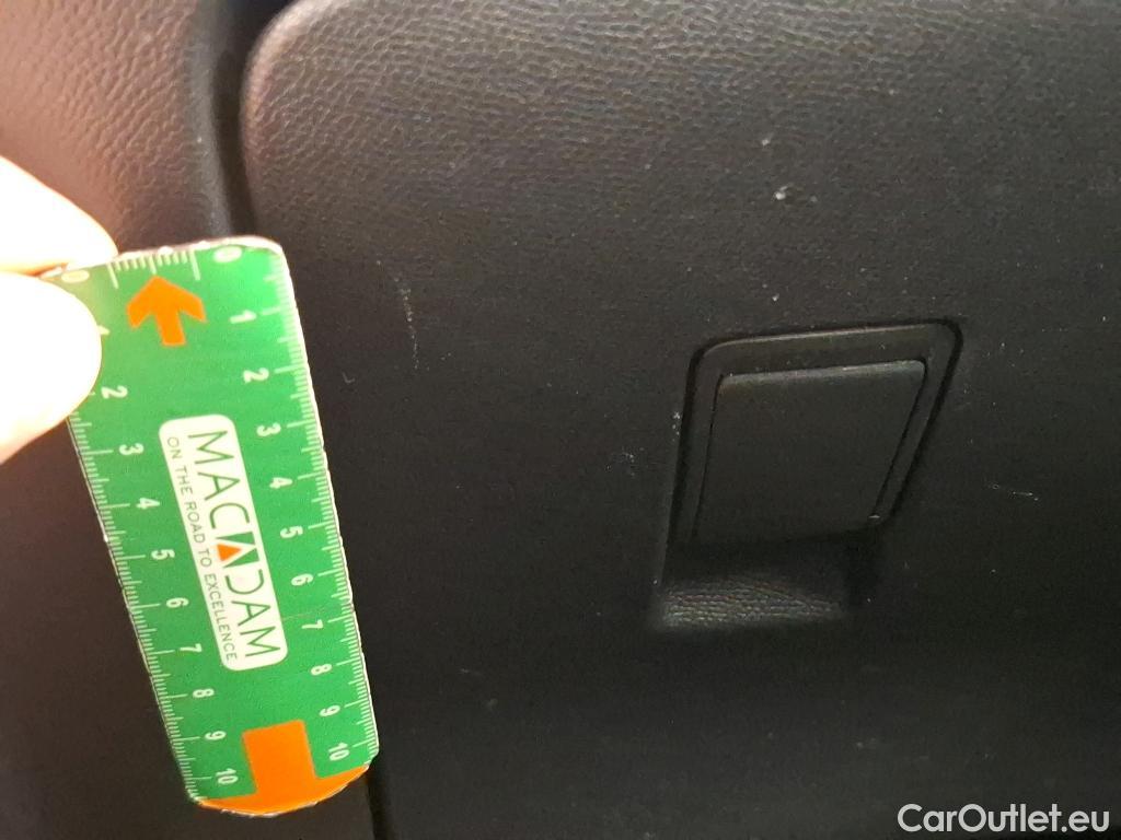  Peugeot  2008  Active Business 1.5 HDi 130CV BVA8 E6d #9