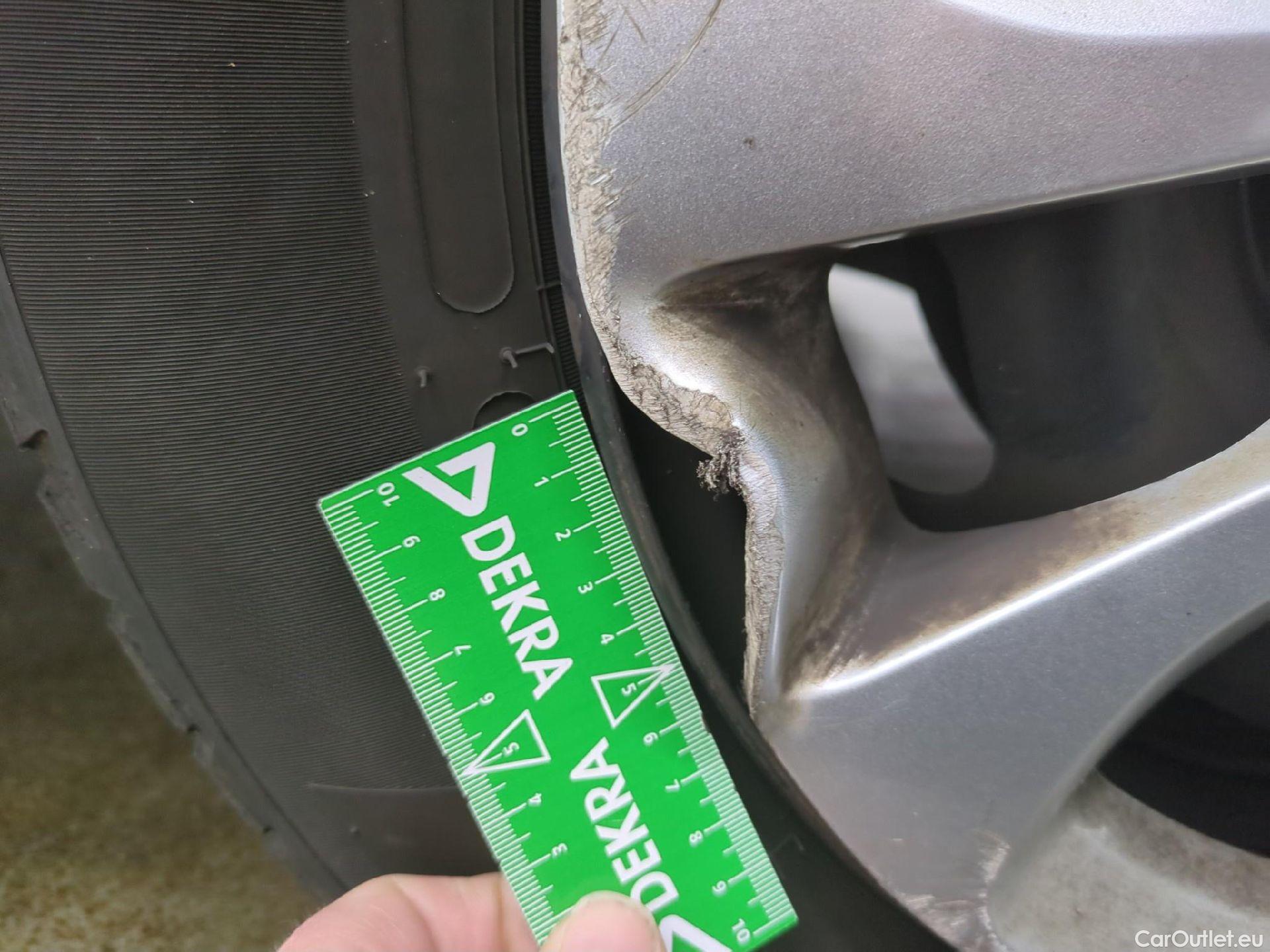  Citroen  C3 CITROEN  5p Berline PureTech 82 S&S BVM Feel Business #9