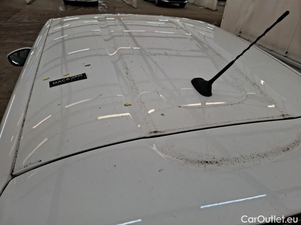  Citroen  C3  Shine Business 1.2 PureTech 110CV BVA6 E6d #1