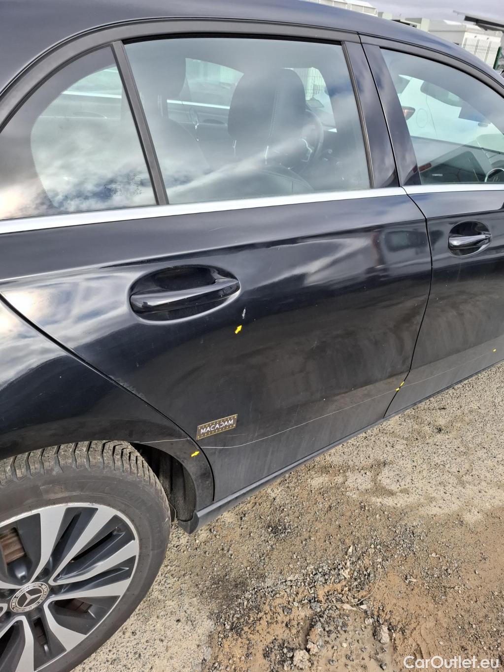  Mercedes  A-Klasse MERCEDES-BENZ Classe A Compact / 2018 / 5P / Berline A 250 e Business Line 8G-DCT #40