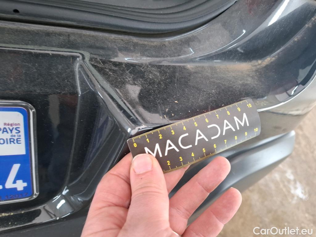  Citroen  C3  Shine Business 1.2 PureTech 110CV BVA6 E6d #19