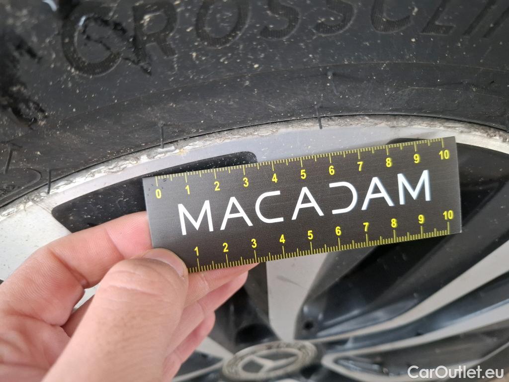  Mercedes  A-Klasse MERCEDES-BENZ Classe A Compact / 2018 / 5P / Berline A 250 e Business Line 8G-DCT #60