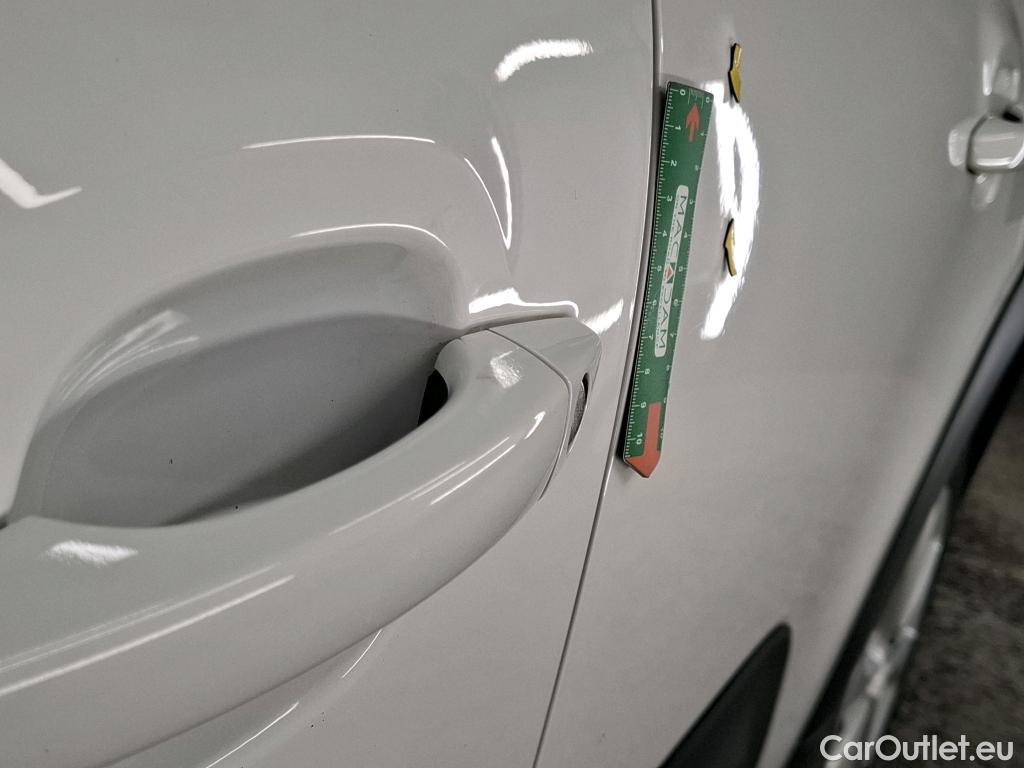  Citroen  C3  Société Feel Nav 1.2 PureTech 80CV BVM5 E6 #27