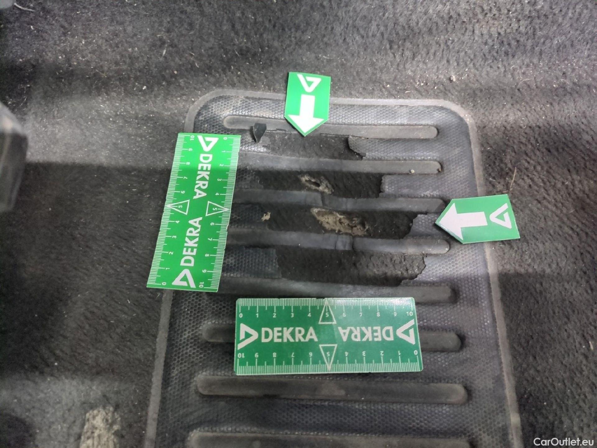  Citroen  C3 CITROEN  5p Berline PureTech 82 S&S BVM Feel Business #2