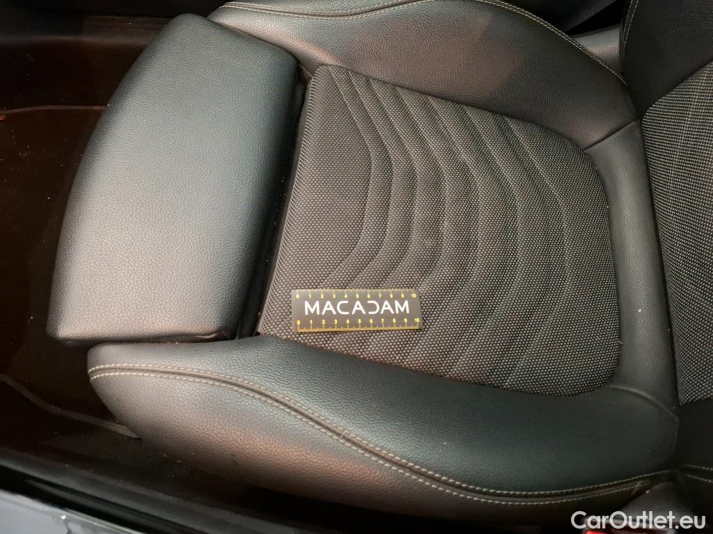  Mercedes  A-Klasse MERCEDES-BENZ Classe A Compact / 2018 / 5P / Berline A 250 e Business Line 8G-DCT #65