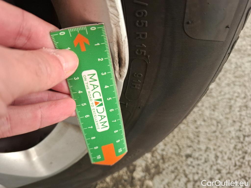  Citroen  C3  Société Feel Nav 1.2 PureTech 80CV BVM5 E6 #39