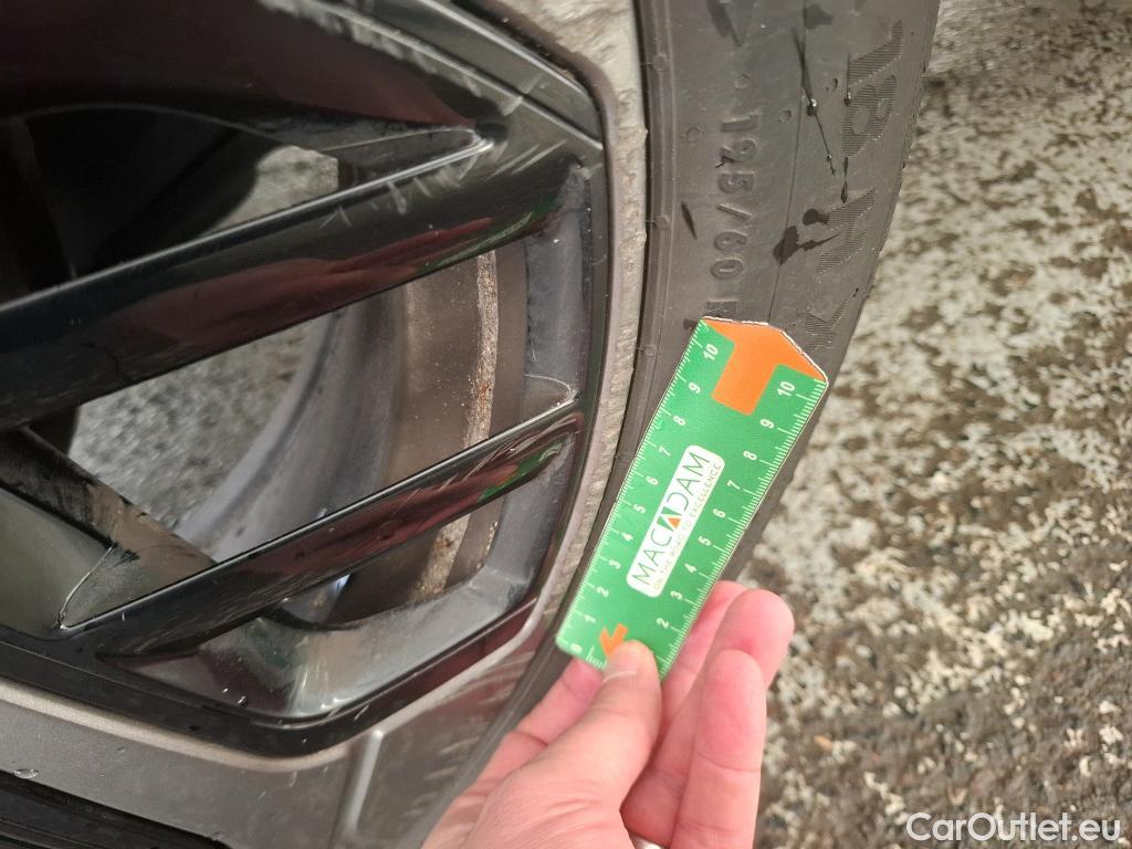  Citroen  C4  Berline Feel Pack 1.5 BlueHDI 130CV BVA8 E6d #7