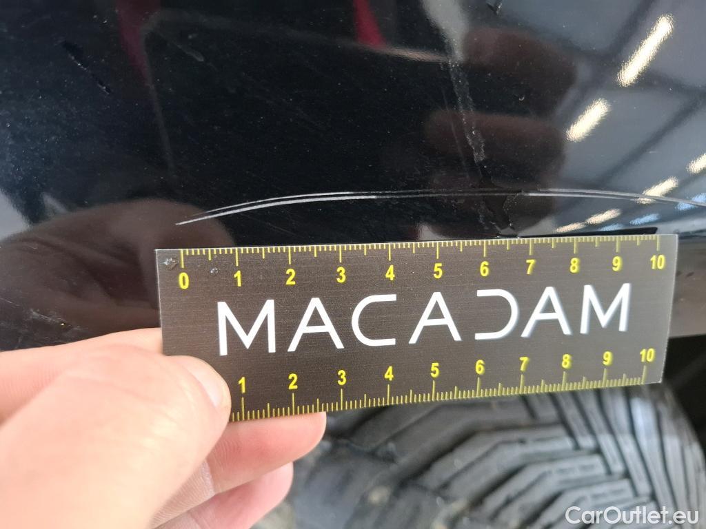  Mercedes  A-Klasse MERCEDES-BENZ Classe A Compact / 2018 / 5P / Berline A 250 e Business Line 8G-DCT #53