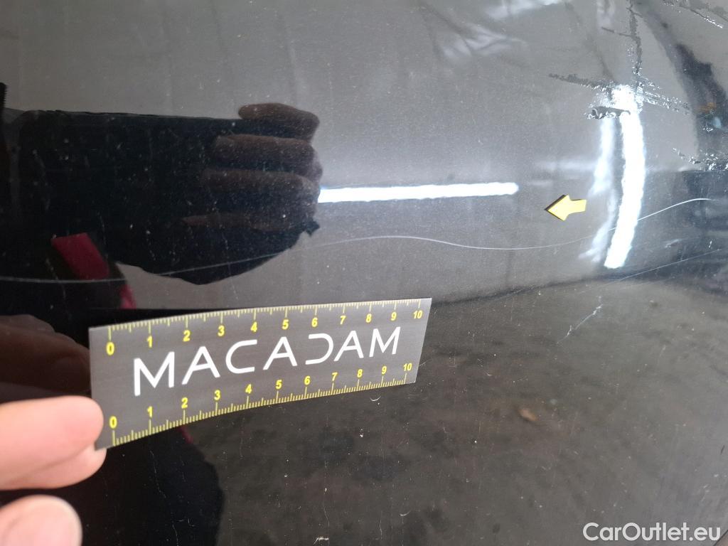  Mercedes  A-Klasse MERCEDES-BENZ Classe A Compact / 2018 / 5P / Berline A 250 e Business Line 8G-DCT #70