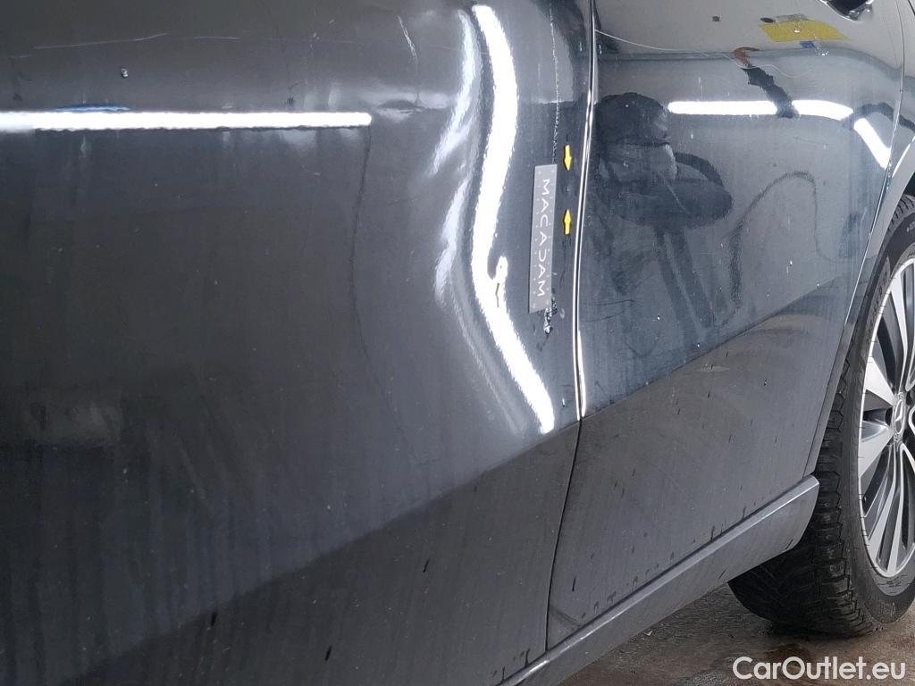  Mercedes  A-Klasse MERCEDES-BENZ Classe A Compact / 2018 / 5P / Berline A 250 e Business Line 8G-DCT #45