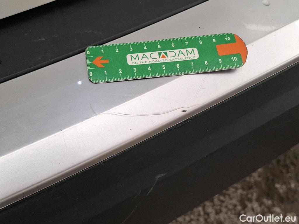  Peugeot  2008  Active Business 1.5 HDi 130CV BVA8 E6d #24