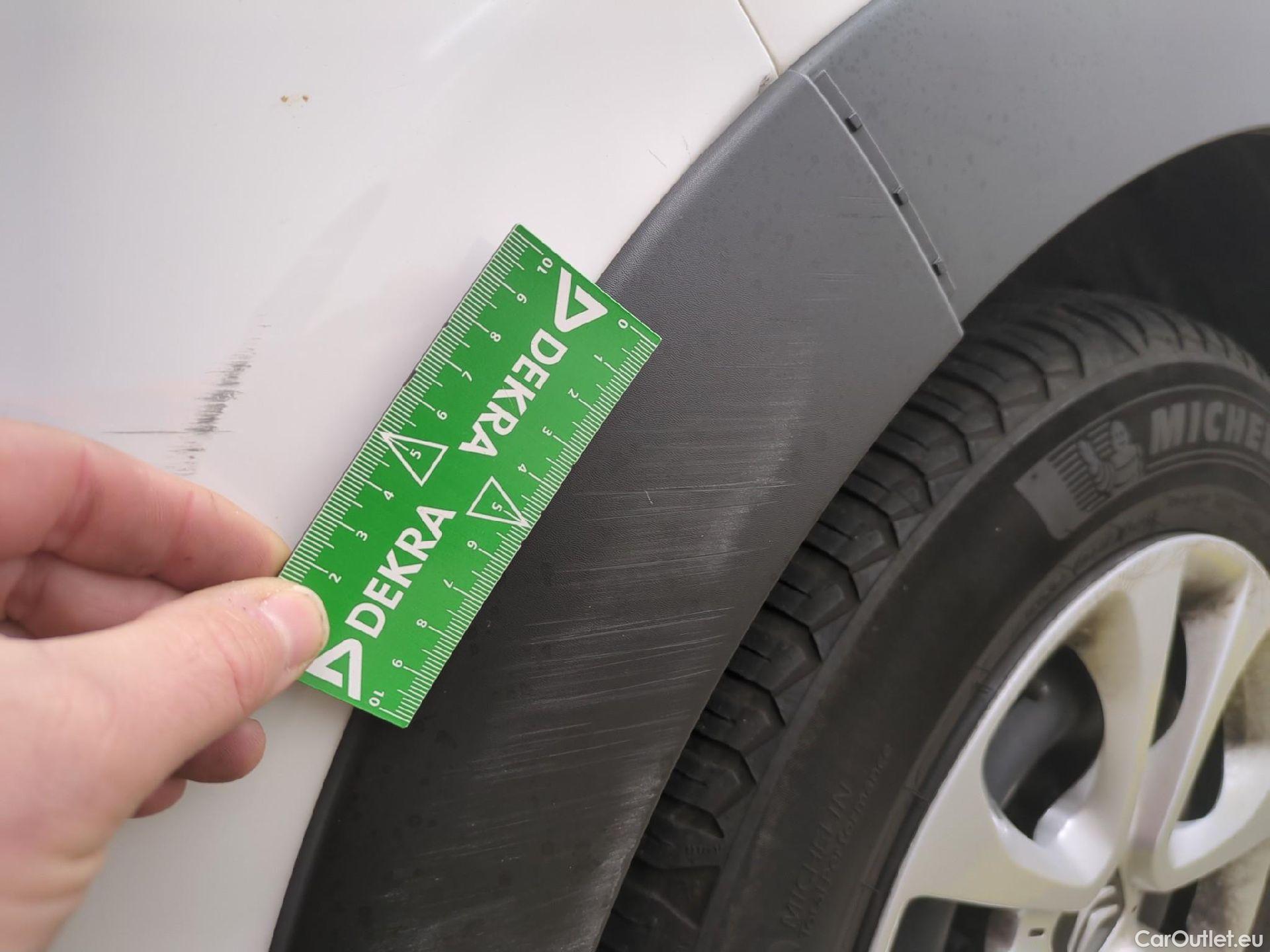  Citroen  C3 CITROEN  5p Berline PureTech 82 S&S BVM Feel Business #28