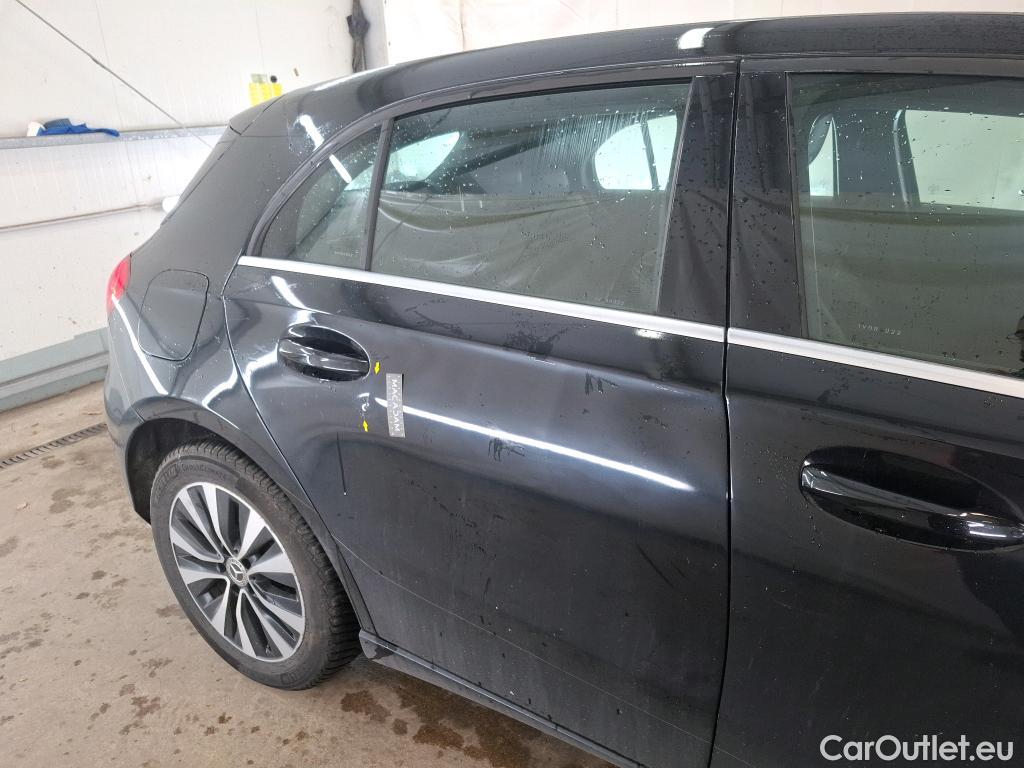  Mercedes  A-Klasse MERCEDES-BENZ Classe A Compact / 2018 / 5P / Berline A 250 e Business Line 8G-DCT #34