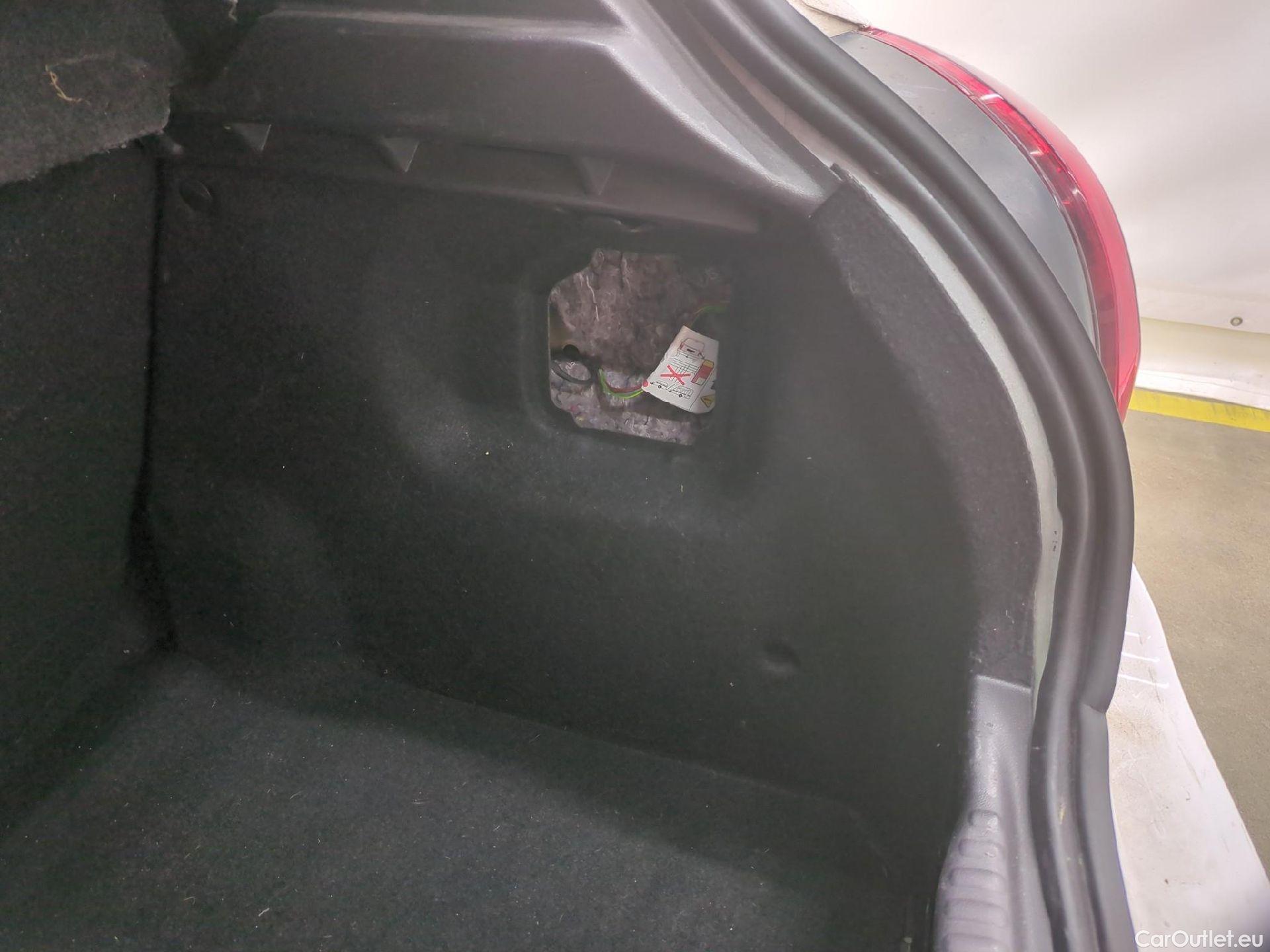  Citroen  C3 CITROEN  5p Berline PureTech 82 S&S BVM Feel Business #81