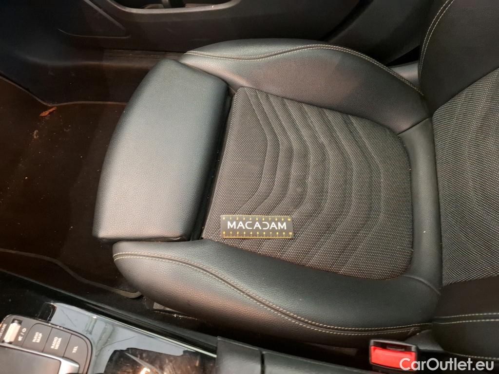  Mercedes  A-Klasse MERCEDES-BENZ Classe A Compact / 2018 / 5P / Berline A 250 e Business Line 8G-DCT #64