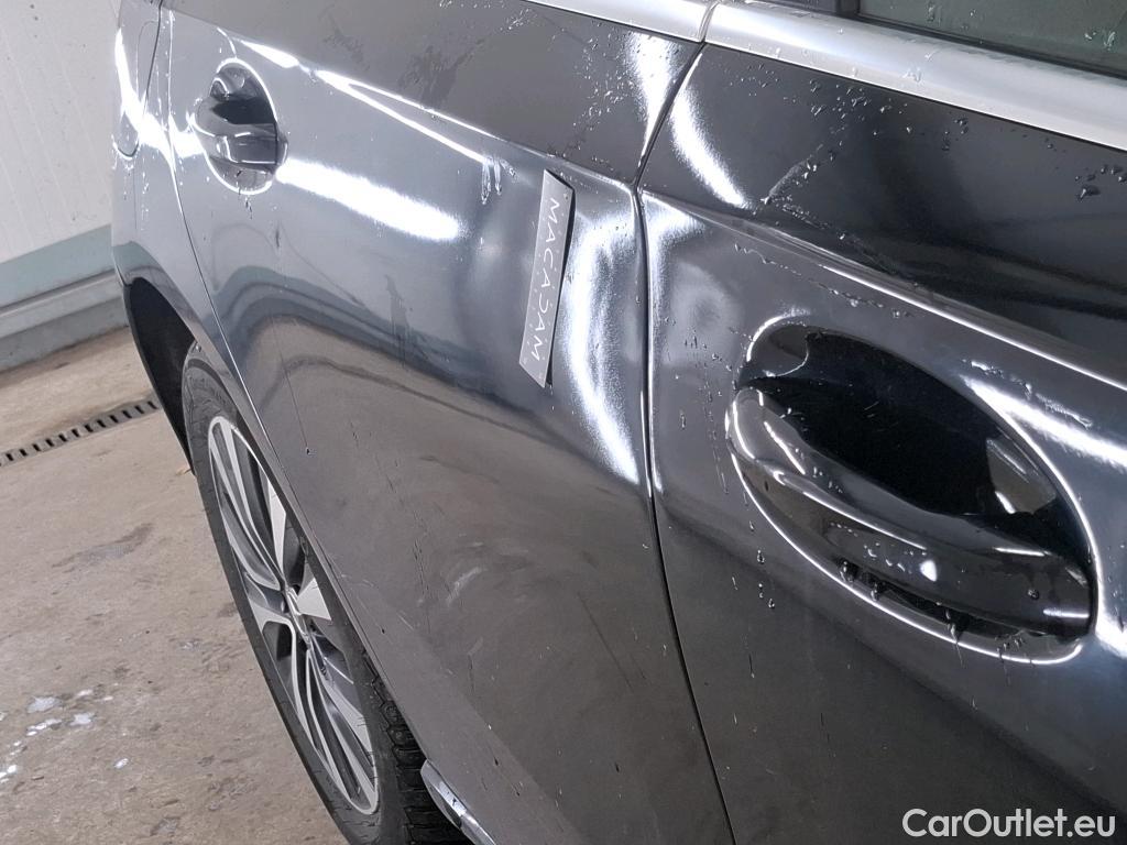  Mercedes  A-Klasse MERCEDES-BENZ Classe A Compact / 2018 / 5P / Berline A 250 e Business Line 8G-DCT #38