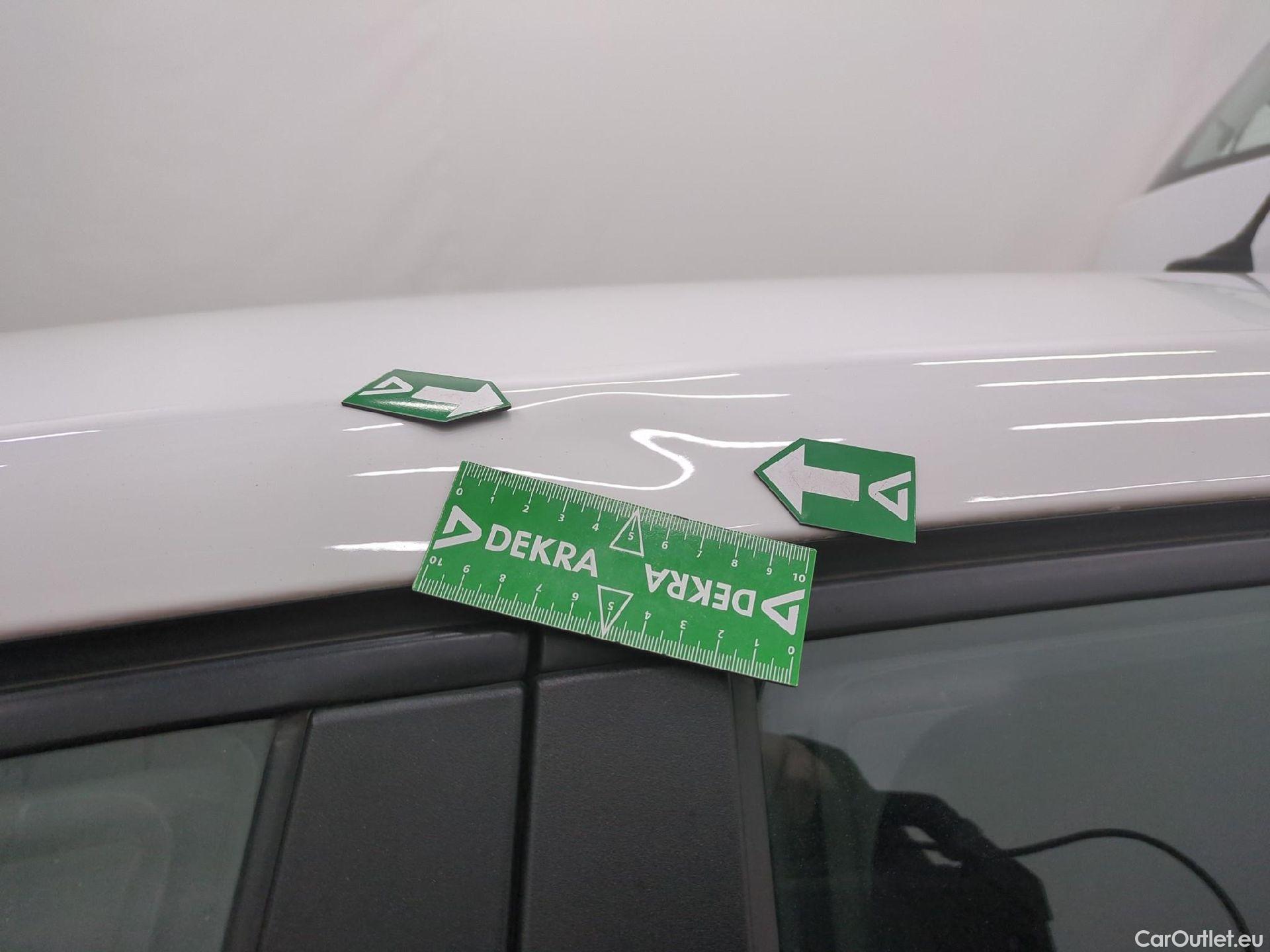  Citroen  C3 CITROEN  5p Berline PureTech 82 S&S BVM Feel Business #34