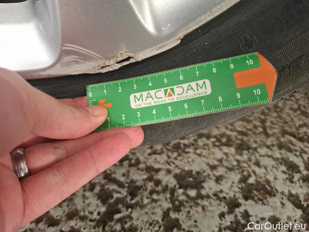  Citroen  C3  Société Feel Nav 1.2 PureTech 80CV BVM5 E6 #37