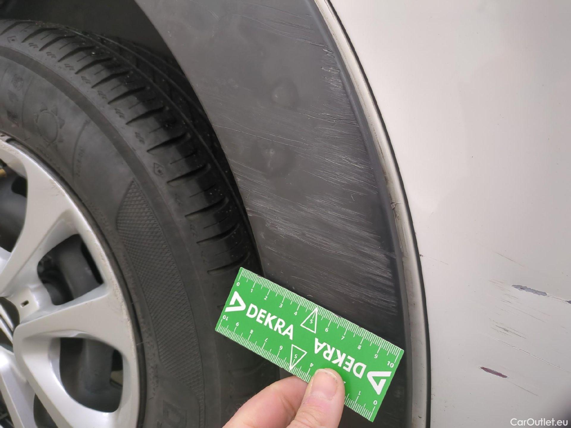  Citroen  C3 CITROEN  5p Berline PureTech 82 S&S BVM Feel Business #84