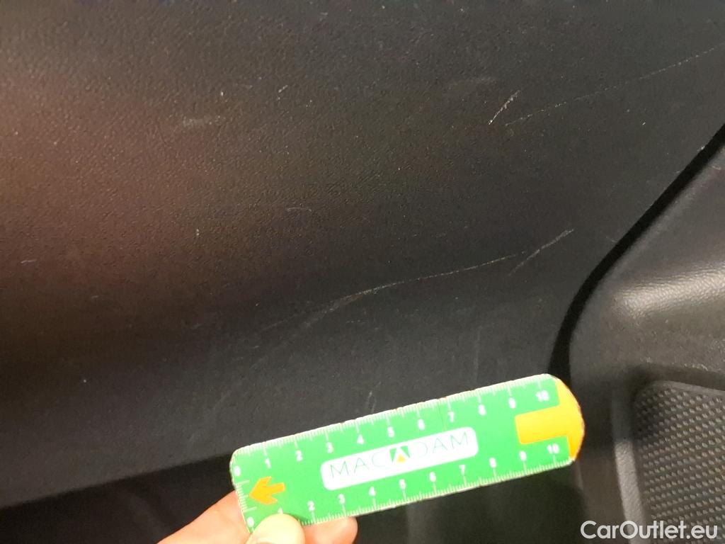  Peugeot  2008  Active Business 1.5 HDi 130CV BVA8 E6d #8