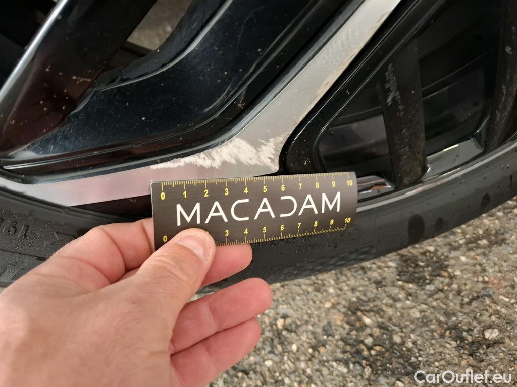  Citroen  C4 CITROEN  X / 2022 / 4P / Berline PureTech 130 S&S EAT8 Shine #9