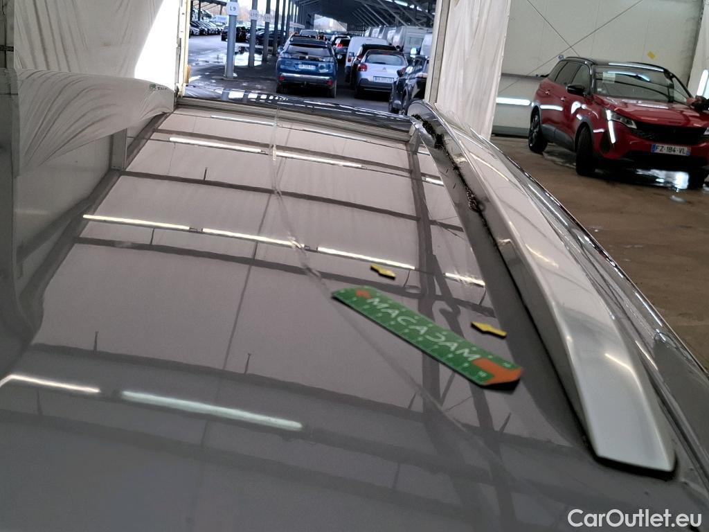  Peugeot  3008 PEUGEOT   2020  5P  SUV 16 HYBRID 225 EEAT8 Allure Pack #3