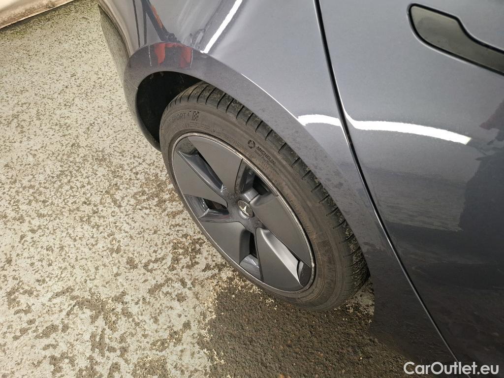  Tesla  Model 3 TESLA   2018  4P  Berline Propulsion #29