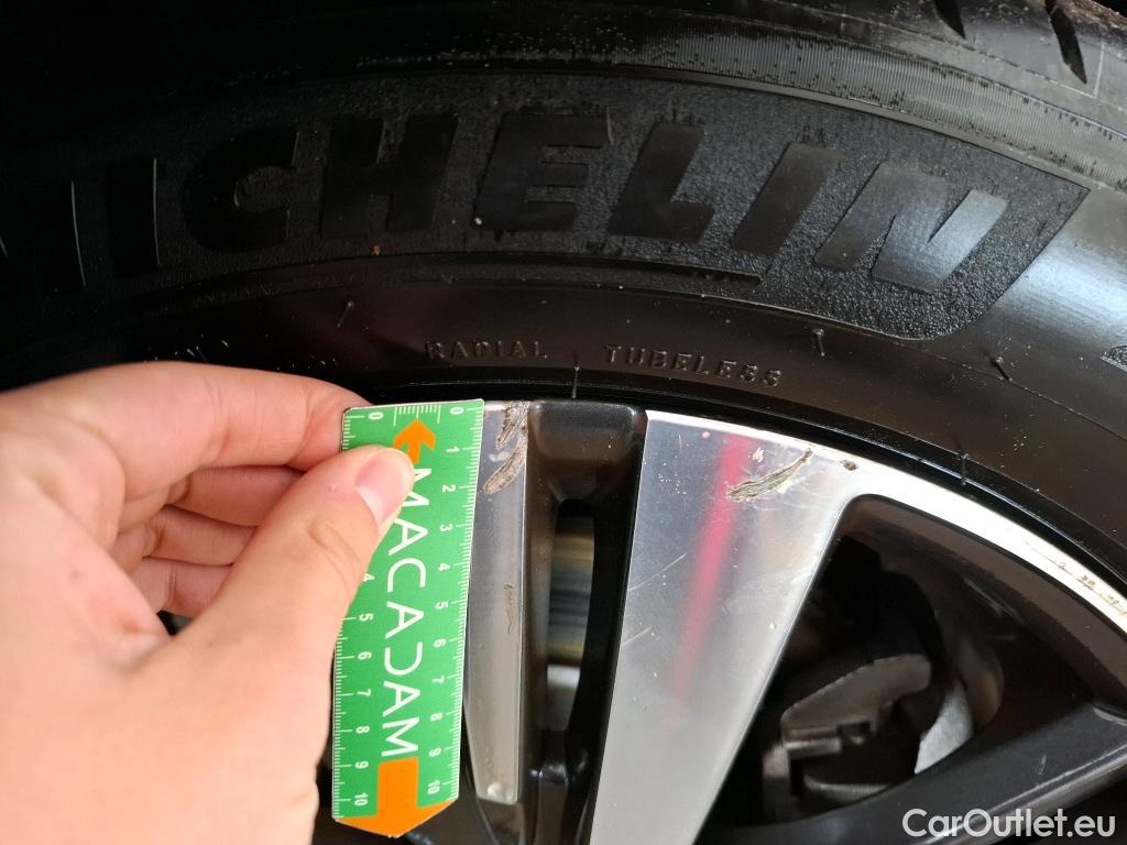  Peugeot  3008 PEUGEOT   2020  5P  SUV 16 HYBRID 225 EEAT8 Allure Pack #12