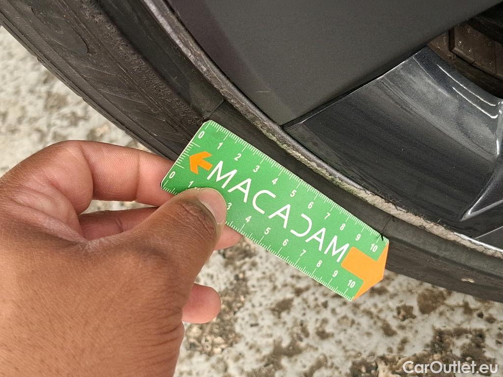  Tesla  Model 3 TESLA   2018  4P  Berline Propulsion #12