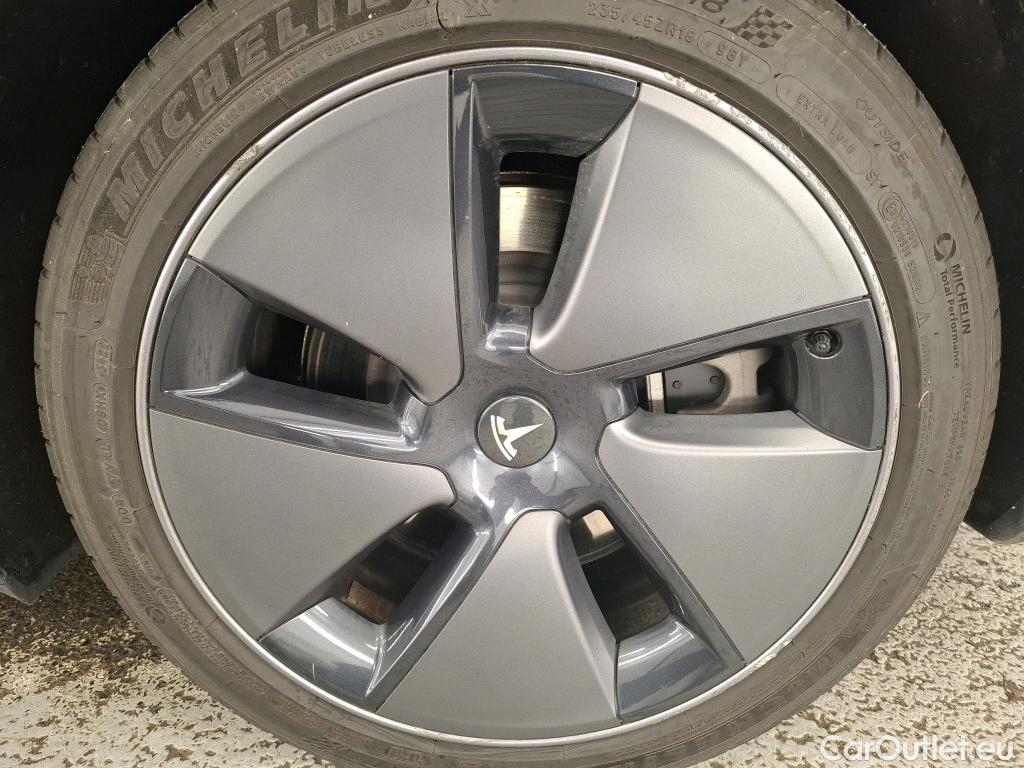  Tesla  Model 3 TESLA   2018  4P  Berline Propulsion #33