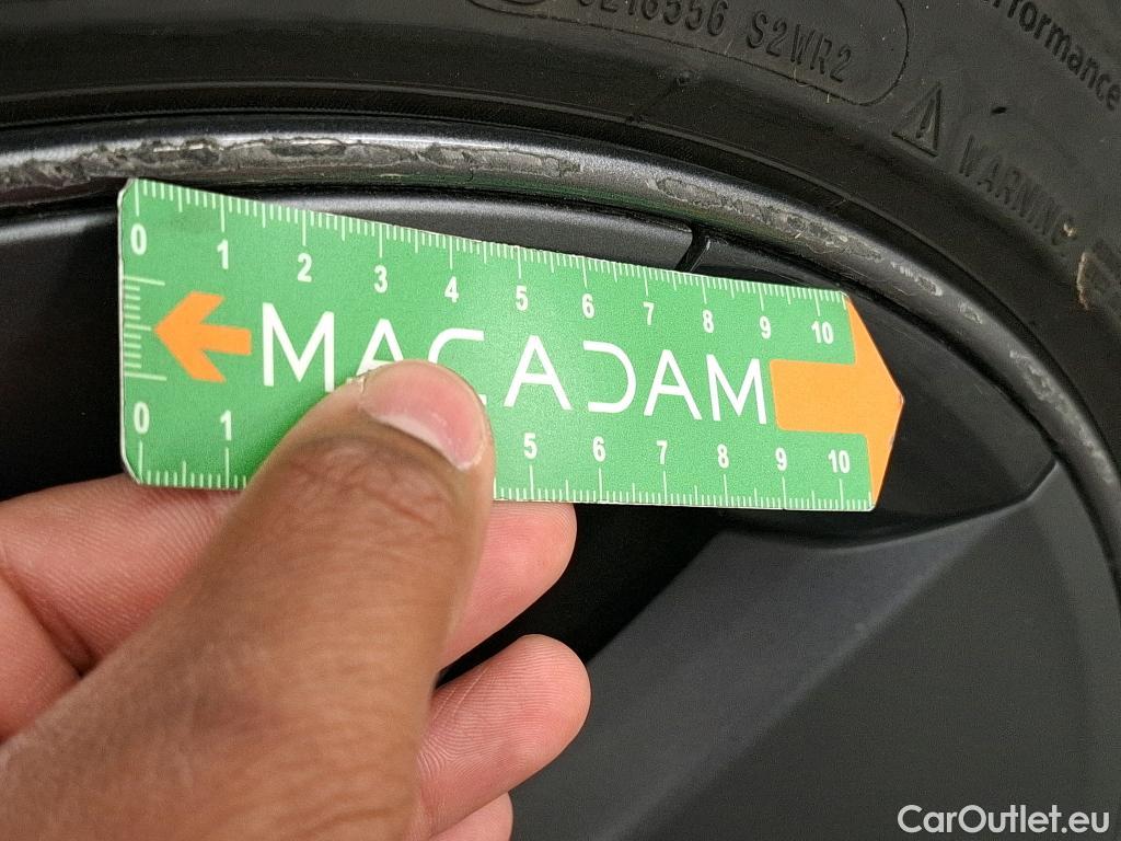  Tesla  Model 3 TESLA   2018  4P  Berline Propulsion #35