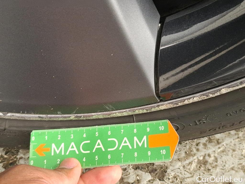  Tesla  Model 3 TESLA   2018  4P  Berline Propulsion #18