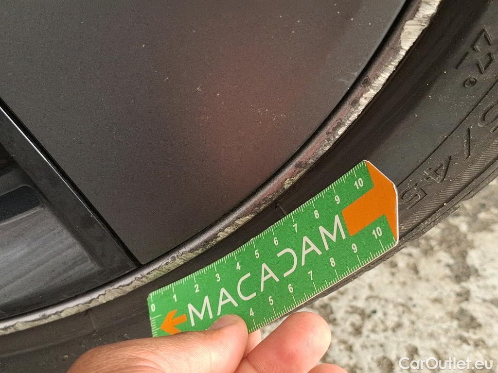  Tesla  Model 3 TESLA   2018  4P  Berline Propulsion #17