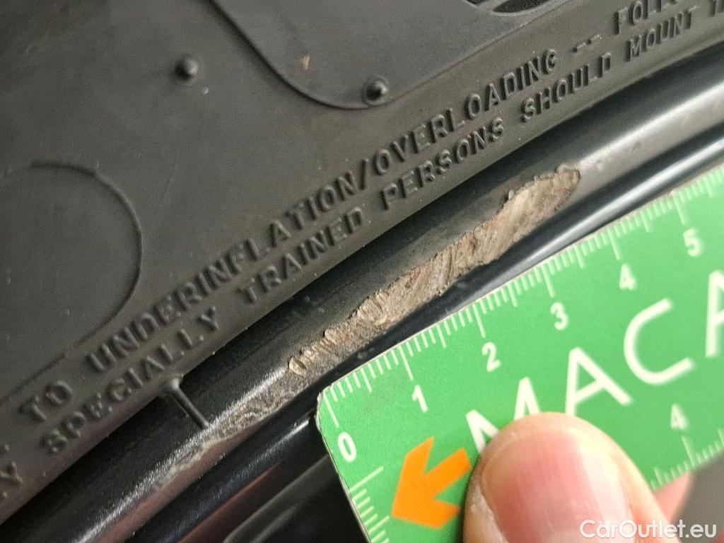  Tesla  Model 3 TESLA   2018  4P  Berline Propulsion #4