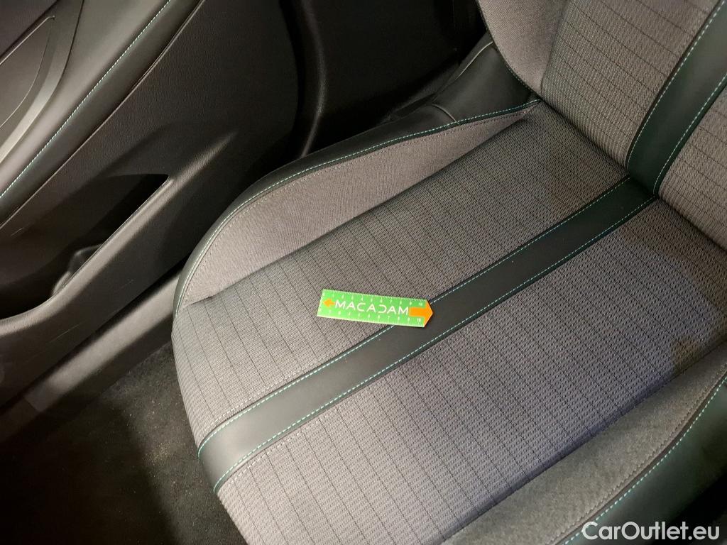  Peugeot  2008  Allure Business 1.2 PureTech 130CV BVA8 E6d #38